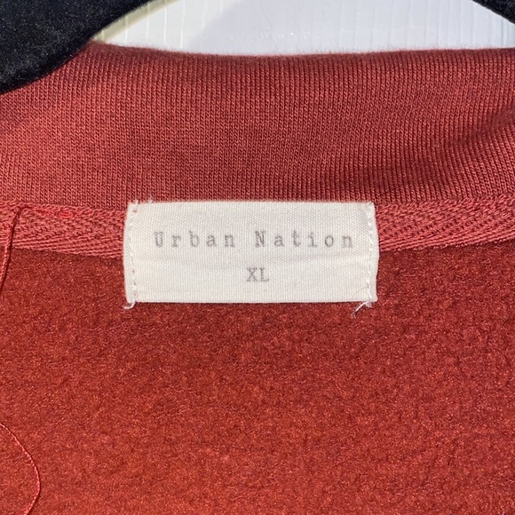 Retro Sweater - Picture 2 of 2